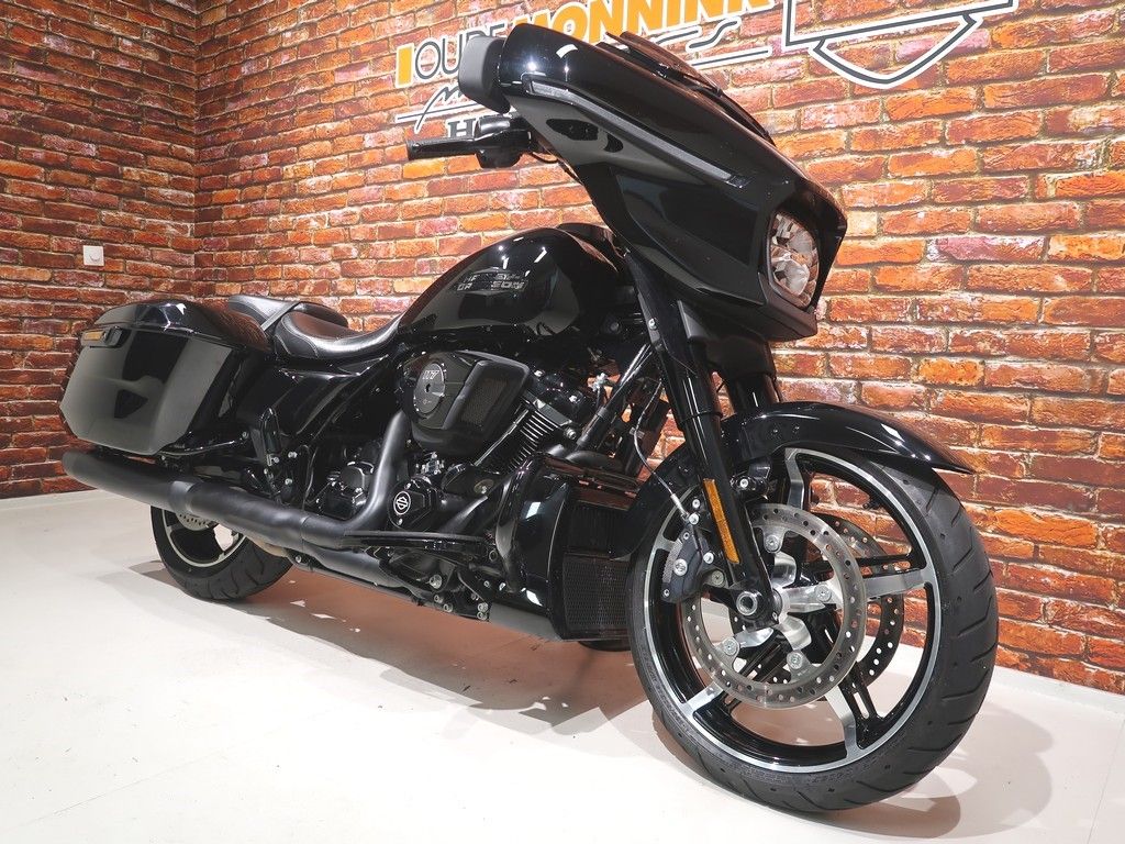 FLHX Street Glide 117